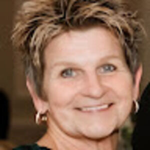 Meet your Posher, Evelyn